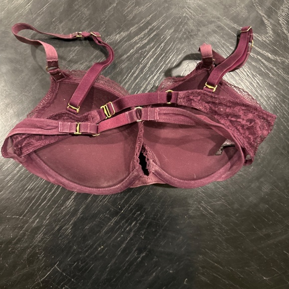 Victoria’s Secret Bra 34C - Picture 2 of 3